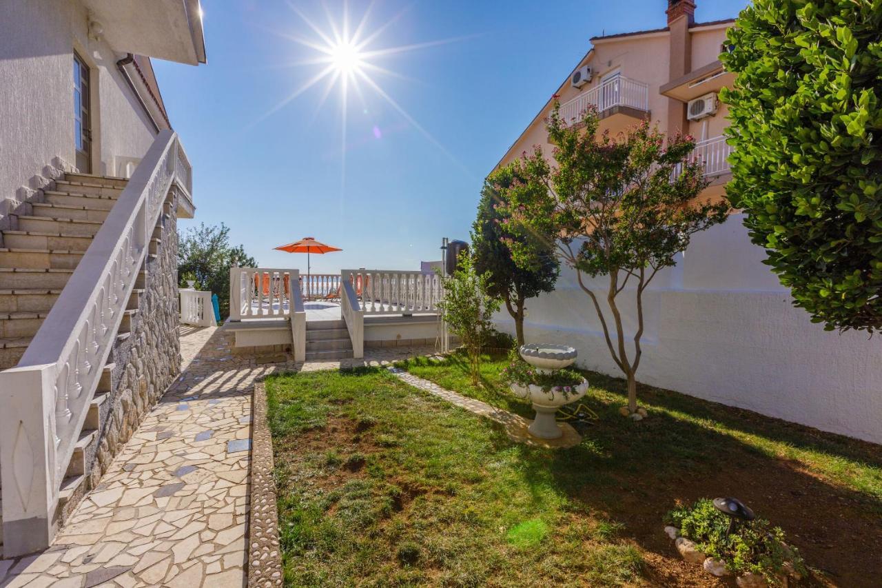 Apartments Budzyn Novi Vinodolski Eksteriør bilde