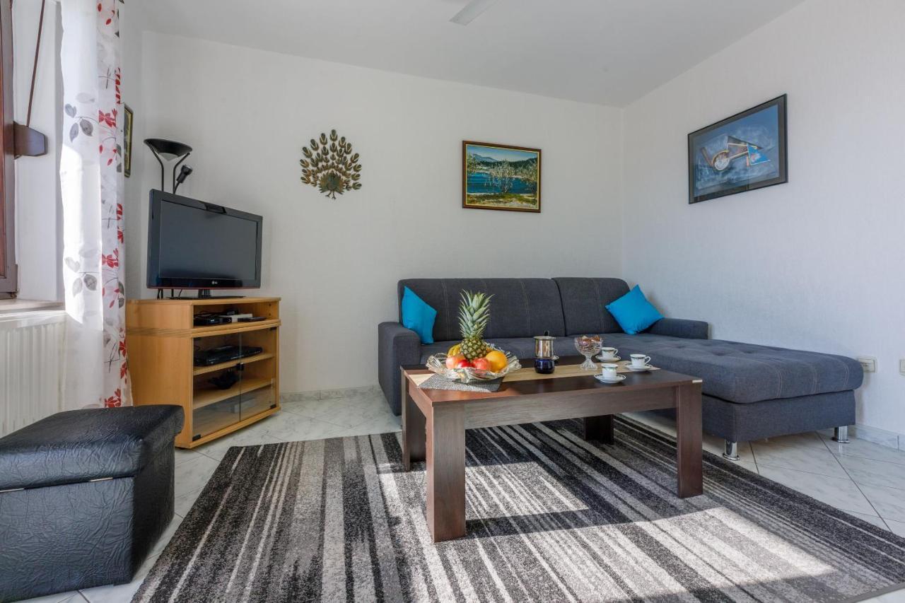 Apartments Budzyn Novi Vinodolski Eksteriør bilde