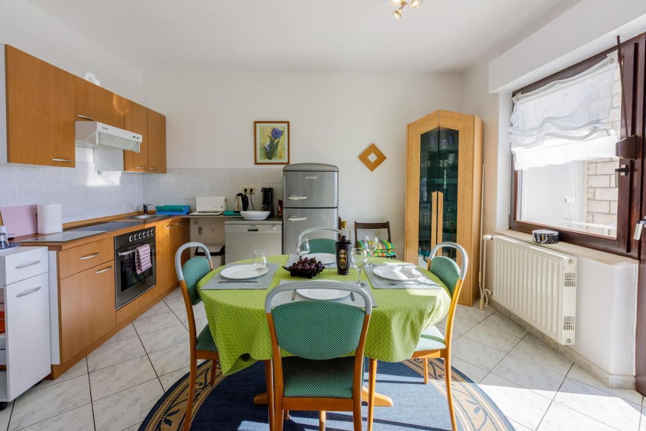 Apartments Budzyn Novi Vinodolski Eksteriør bilde
